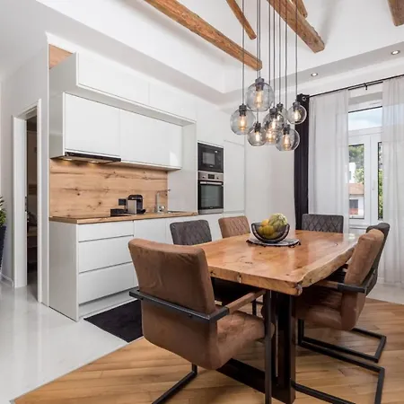 Apartment Deluxe Kvarner 1