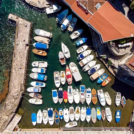 Deluxe Kvarner 1